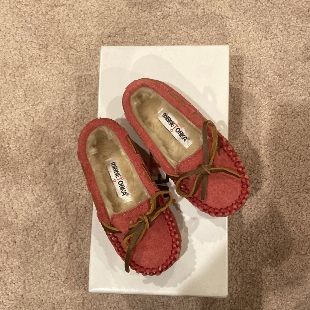 Minnetonka 4815 Mocassins Pink Girls size 7